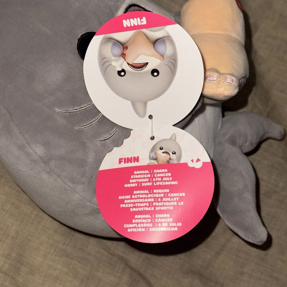 ZURU Snackles Series 1 Finn Shark Severed Foot 8” Plush NWT Rare 77694A - Picture 6 of 7